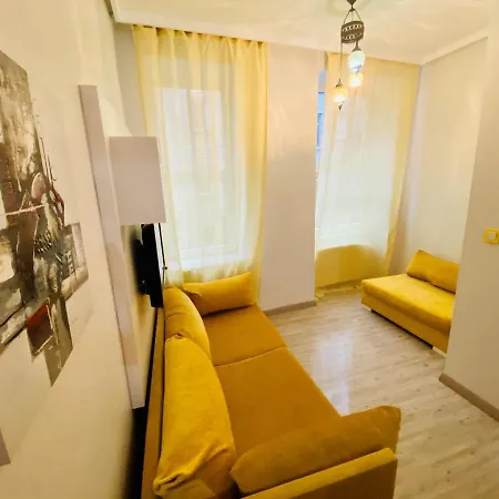 New Generation Center Albergue Istambul
